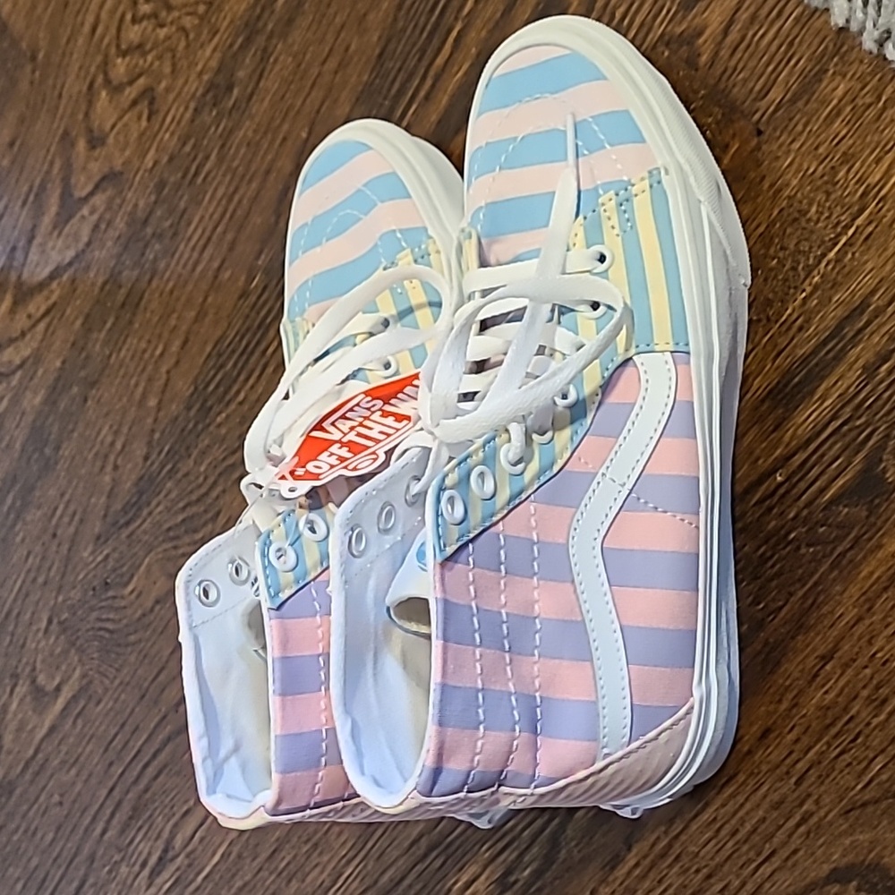 Women's super cute and fun, pastel striped, NWT high-top vans sk8-hi, 8 or 8.5 - Picture 8 of 11